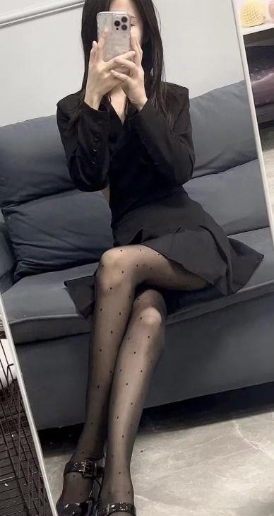 性感制服兔兔女孩