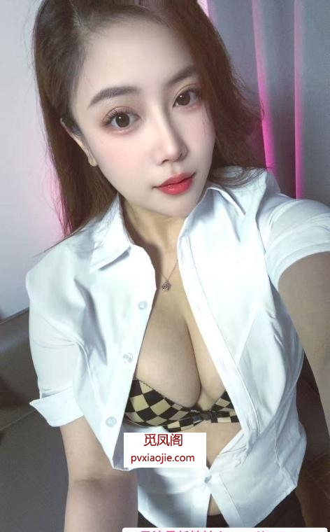 白云性感御姐萱萱